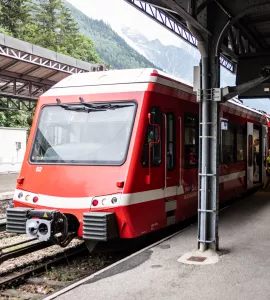 train chamonix